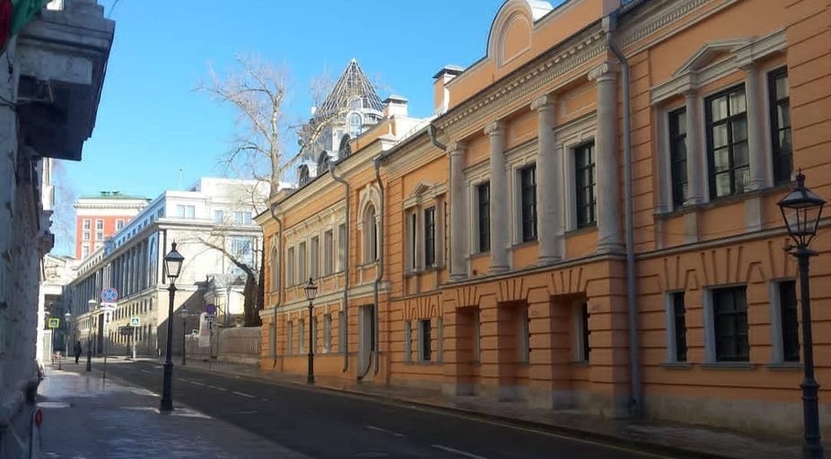 Вознесенский переулок 18)